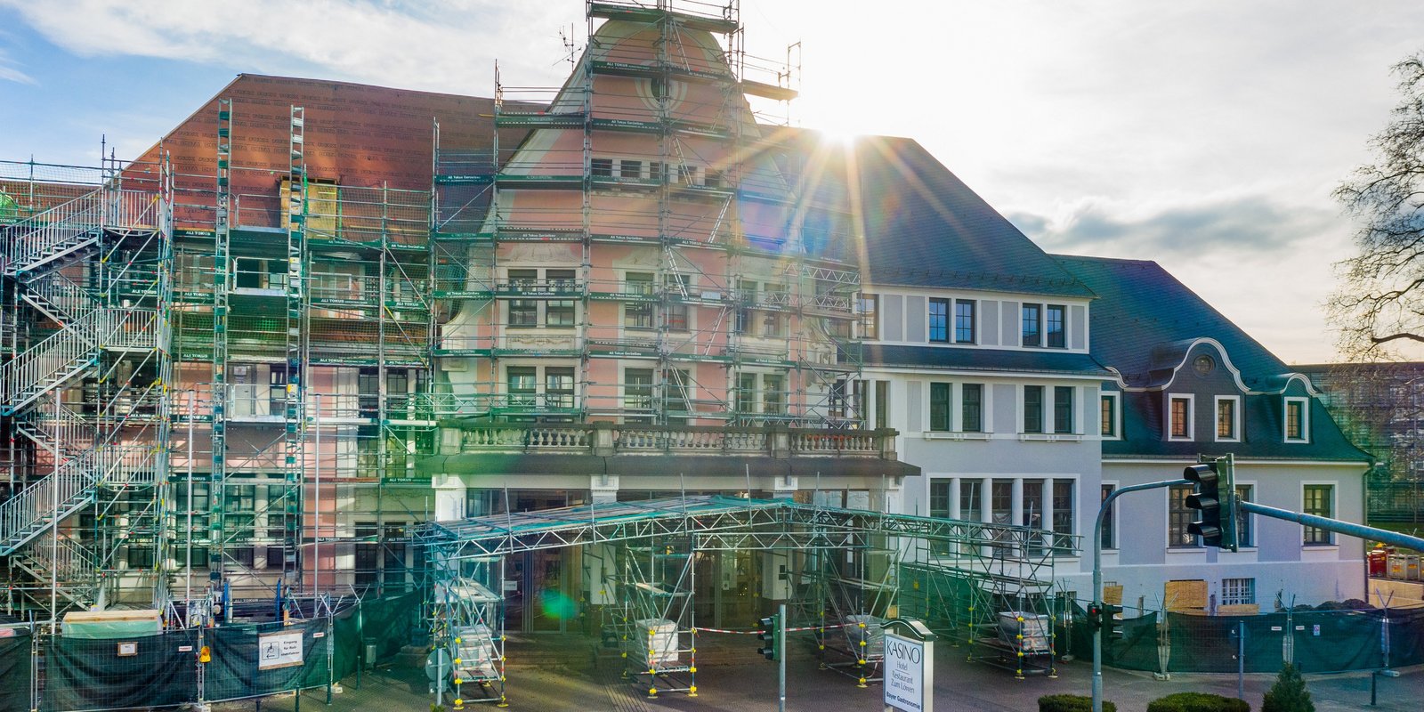 Sanierung und Umgestaltung eines Gebäudekomplexes in Leverkusen